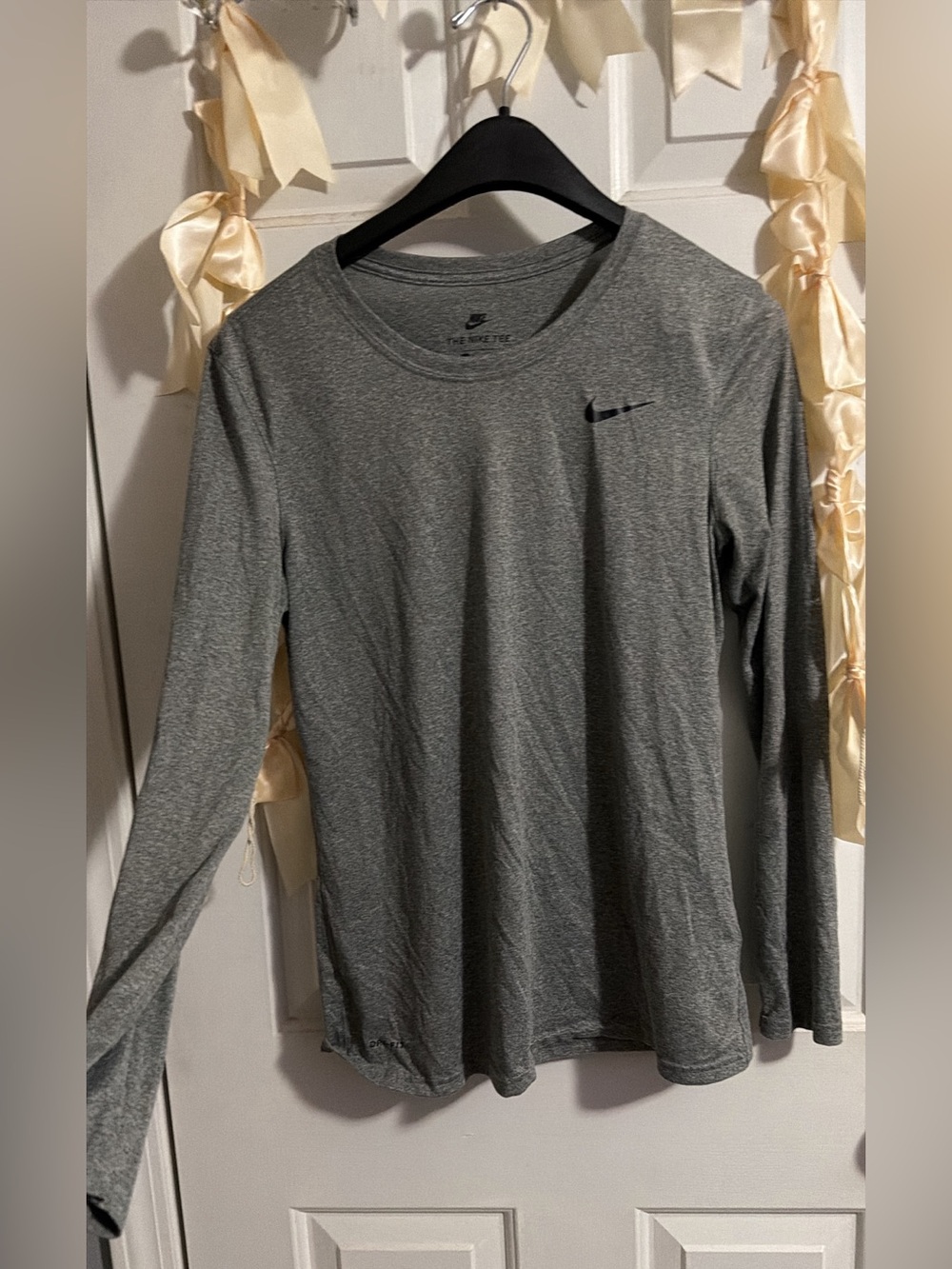 Nike Women's Long-Sleeve Crew Tee in Heather Gray